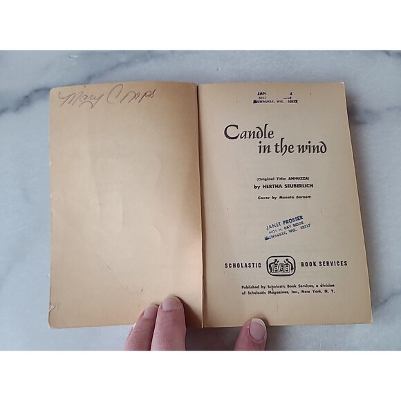 Candle In The Wind By Hertha Seuberlich Paperback - Picture 2 of 10